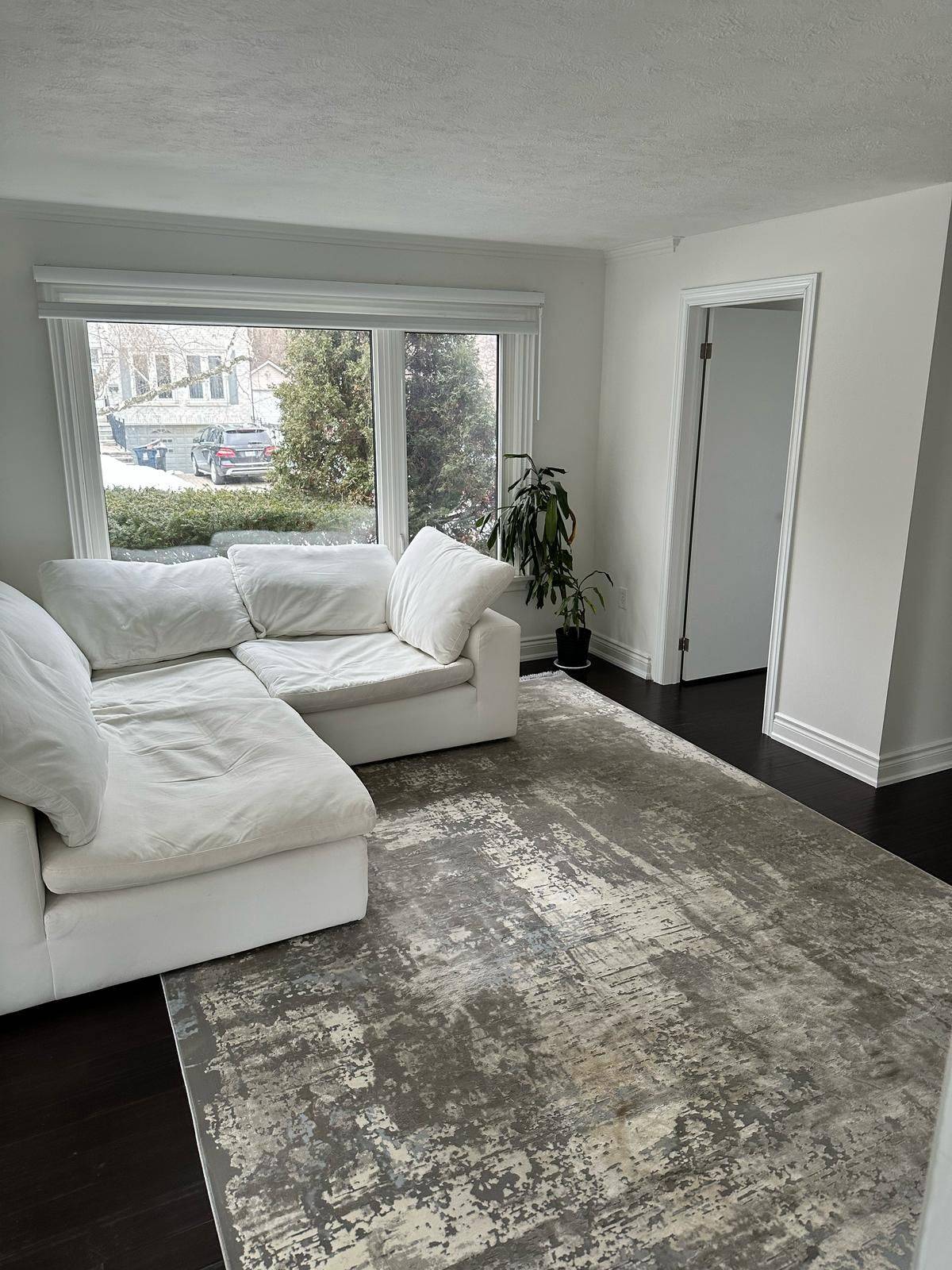 9 Roycrest AVE #Room, Toronto C07, ON M2N 1R1