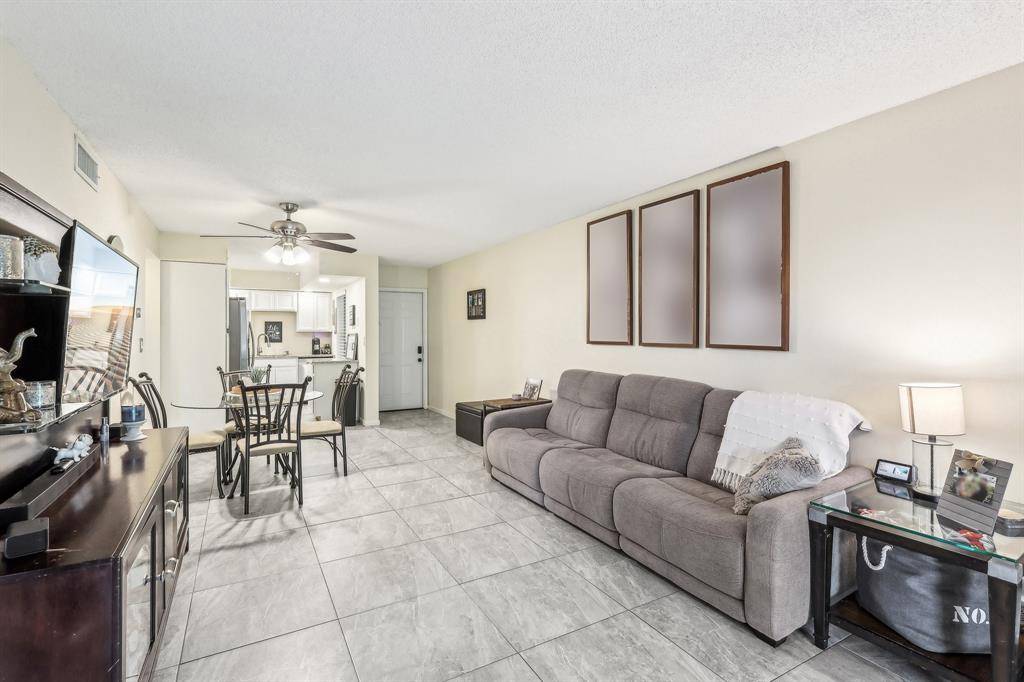 Boca Raton, FL 33431,301 Olivewood Pl #0130