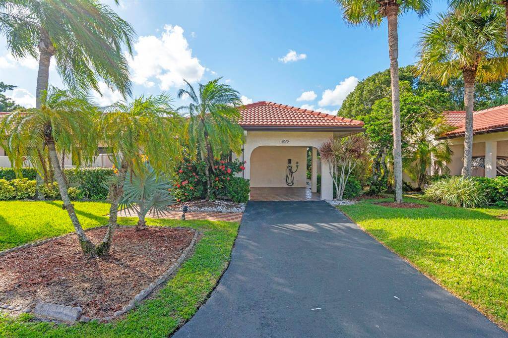 Boca Raton, FL 33433,8020 Eastlake Drive # 11a