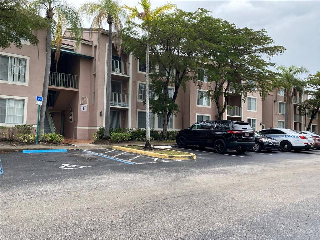 Miramar, FL 33025,12112 Saint Andrews Pl #205