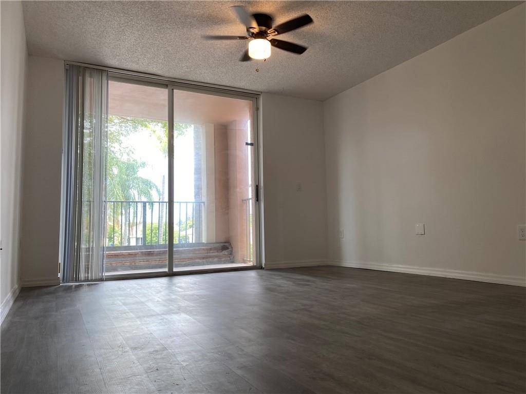 Miramar, FL 33025,12112 Saint Andrews Pl #205