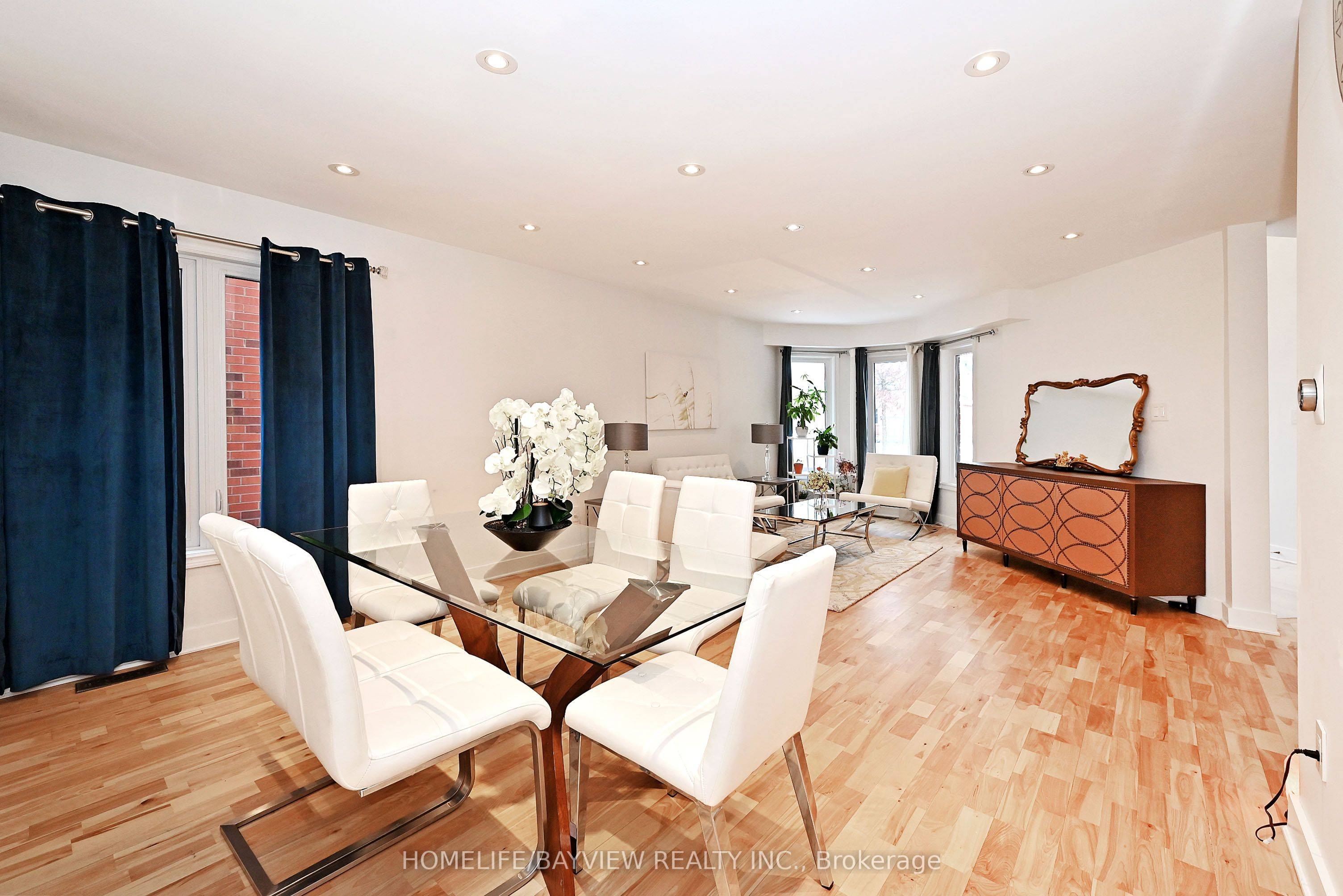 Aurora, ON L4G 6R7,26 Sandfield DR