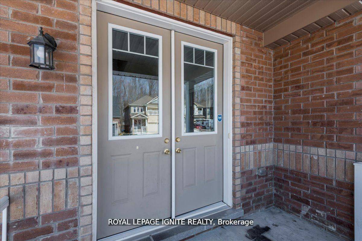 Orillia, ON L3V 0E2,264 Diana DR