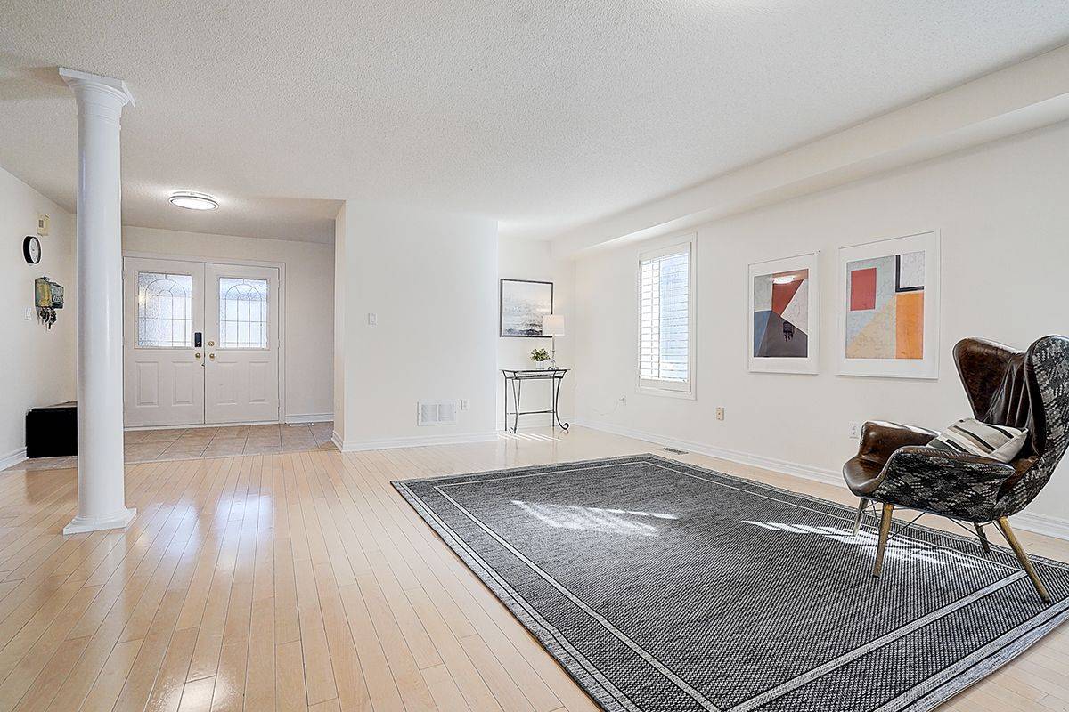 Barrie, ON L4N 0G7,65 Crimson Ridge RD