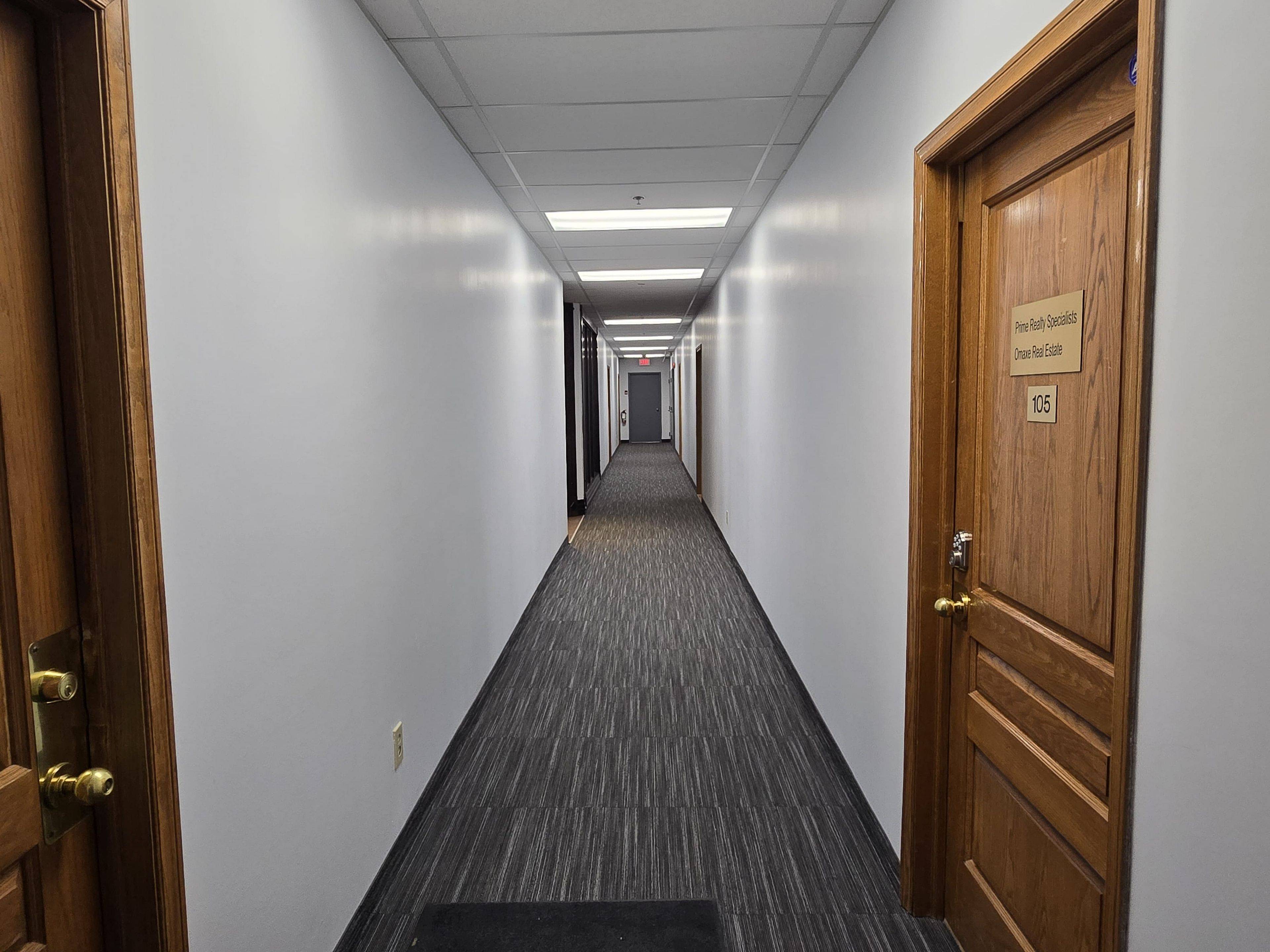 Brampton, ON L6X 4N1,380 Bovaird DR E #105A