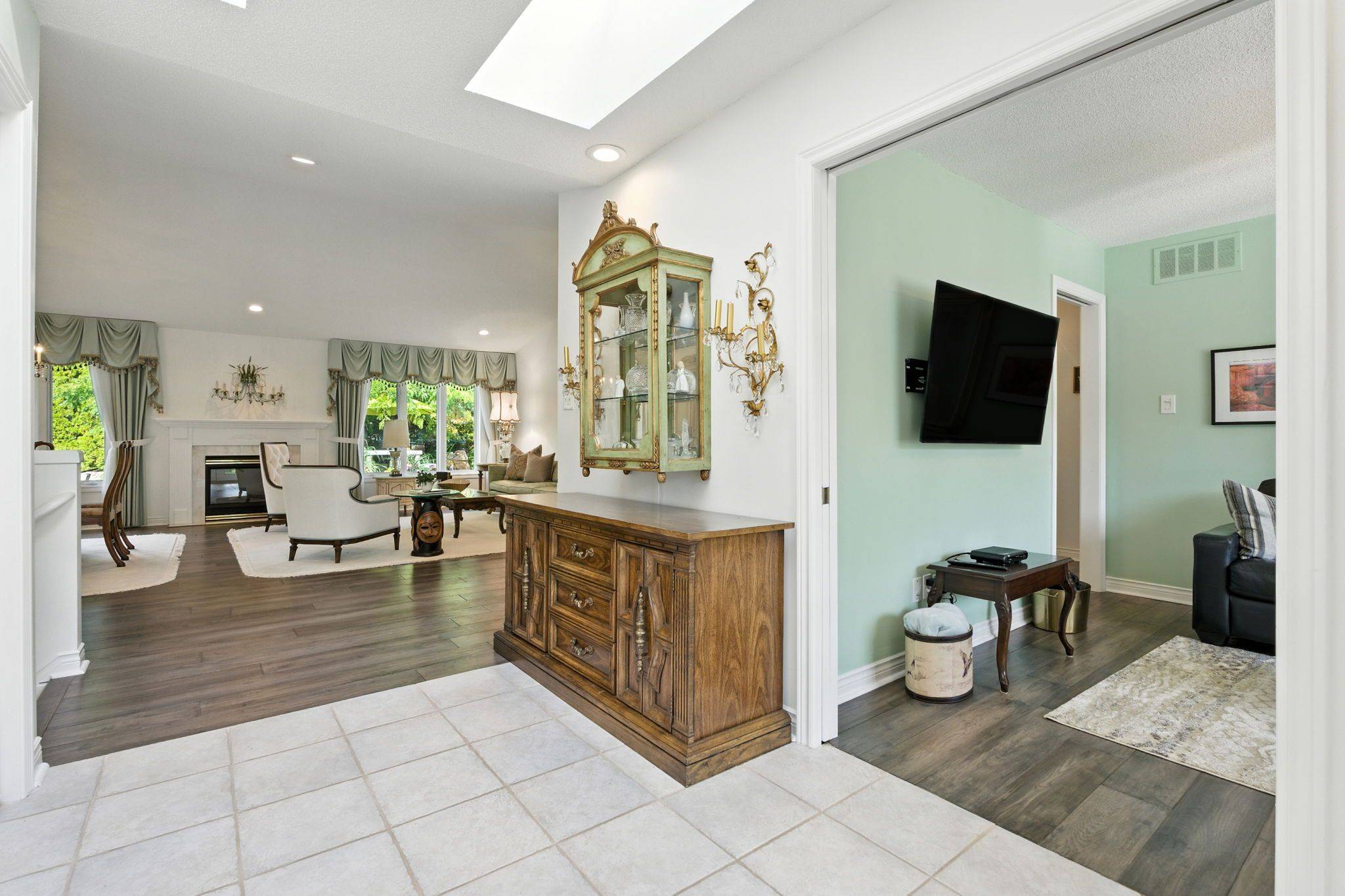 Burlington, ON L7P 4W8,1104 Crofton WAY