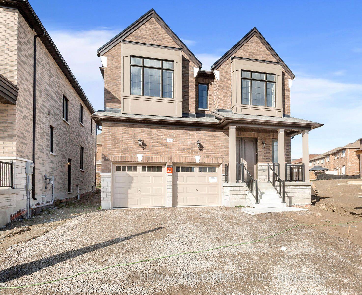 Brampton, ON L6P 4R7,8 Boswell DR