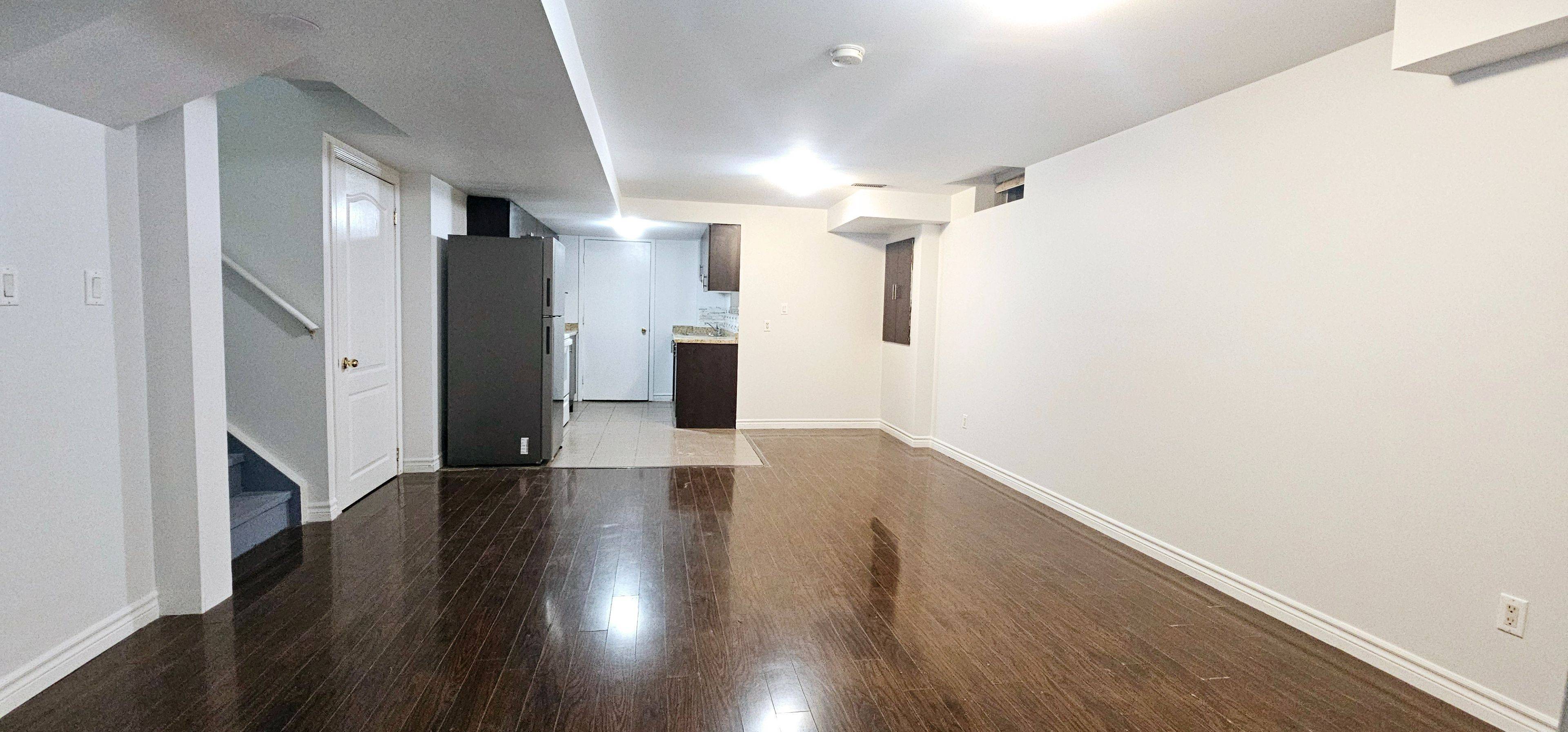 Brampton, ON L7A 2M9,21 MIDVALE RD #Bsmt