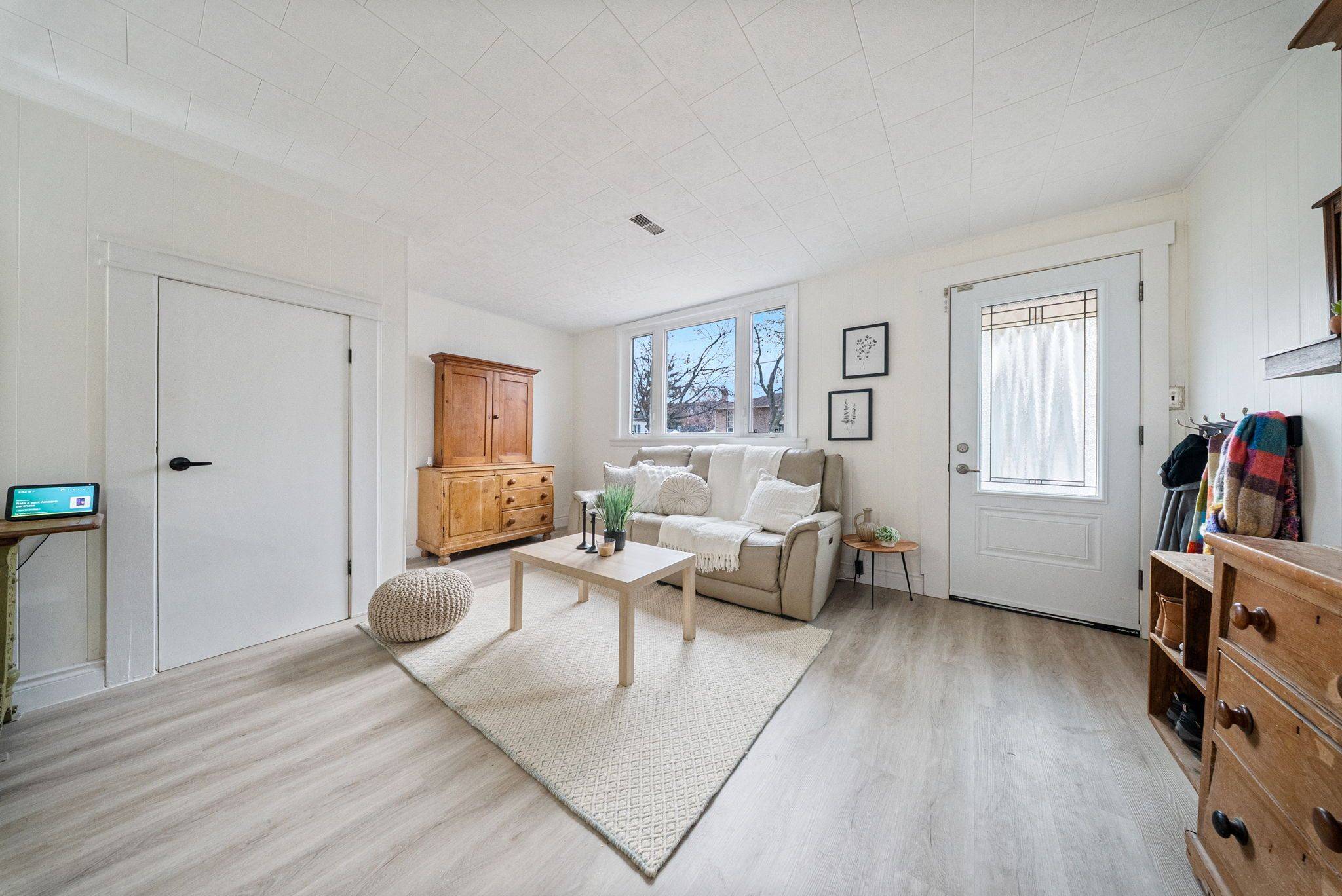 Brantford, ON N3T 2B1,68 Oak ST