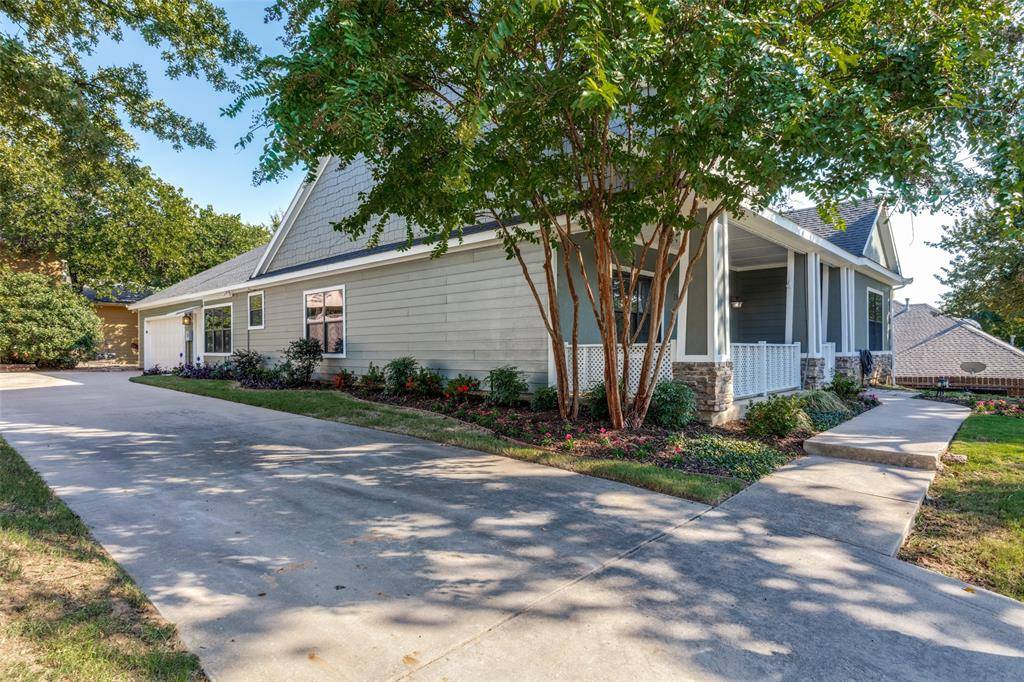 Denton, TX 76205,1517 Valley Creek Road