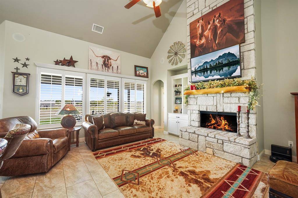 Krum, TX 76249,6124 High Meadows Drive