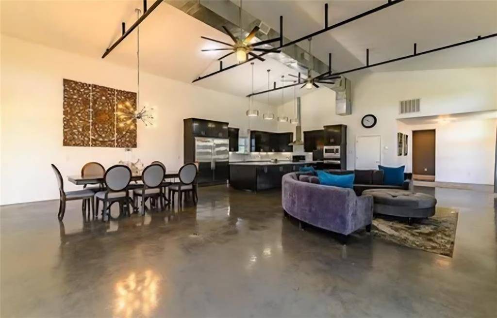 Venus, TX 76084,3525 County Road 617