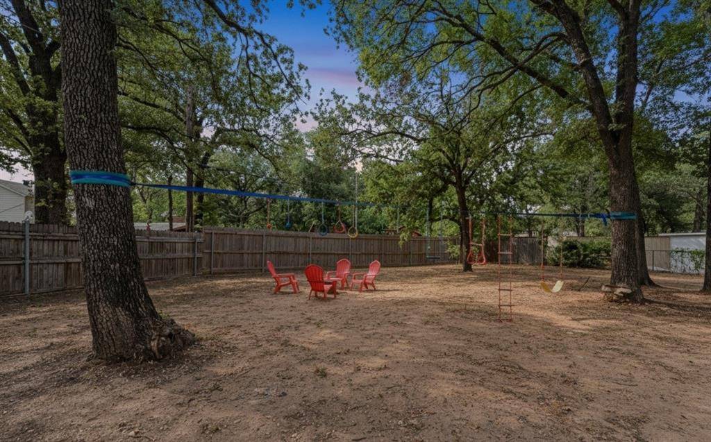 Haltom City, TX 76117,4252 Mccomas Road