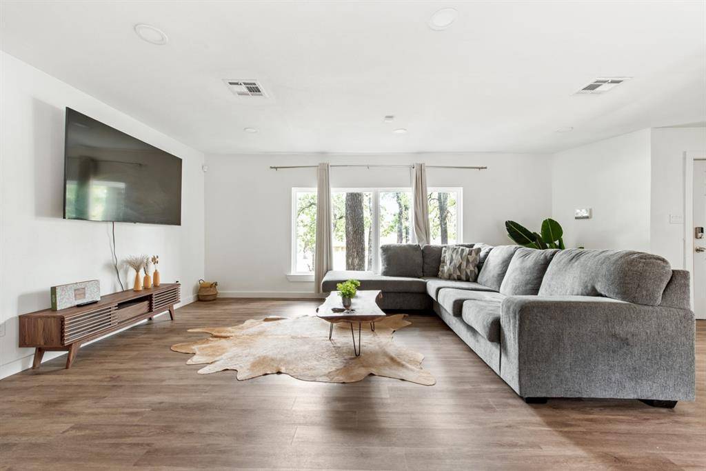 Haltom City, TX 76117,4252 Mccomas Road