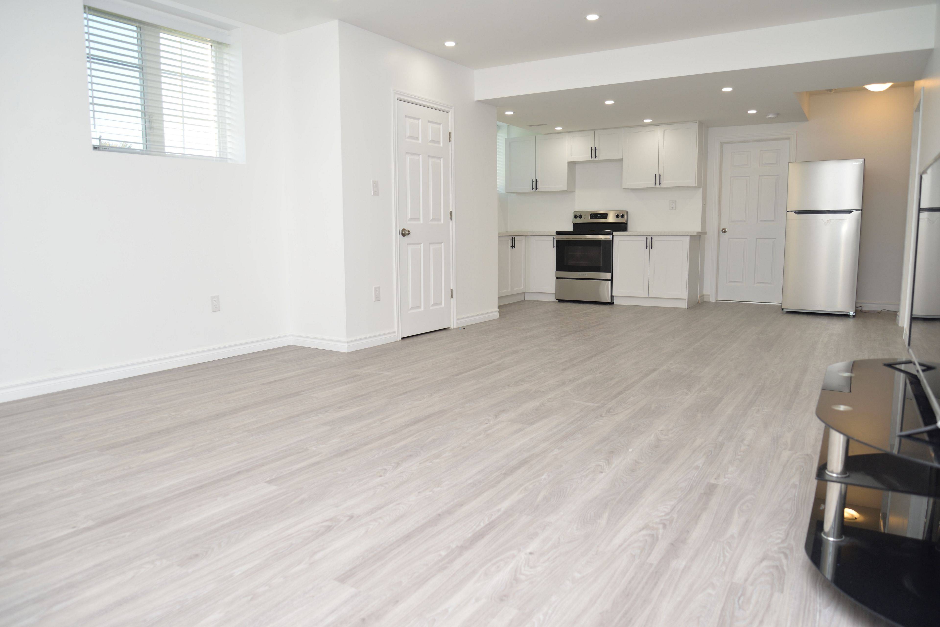 Oshawa, ON L1K 3G3,218 Doug Finney ST