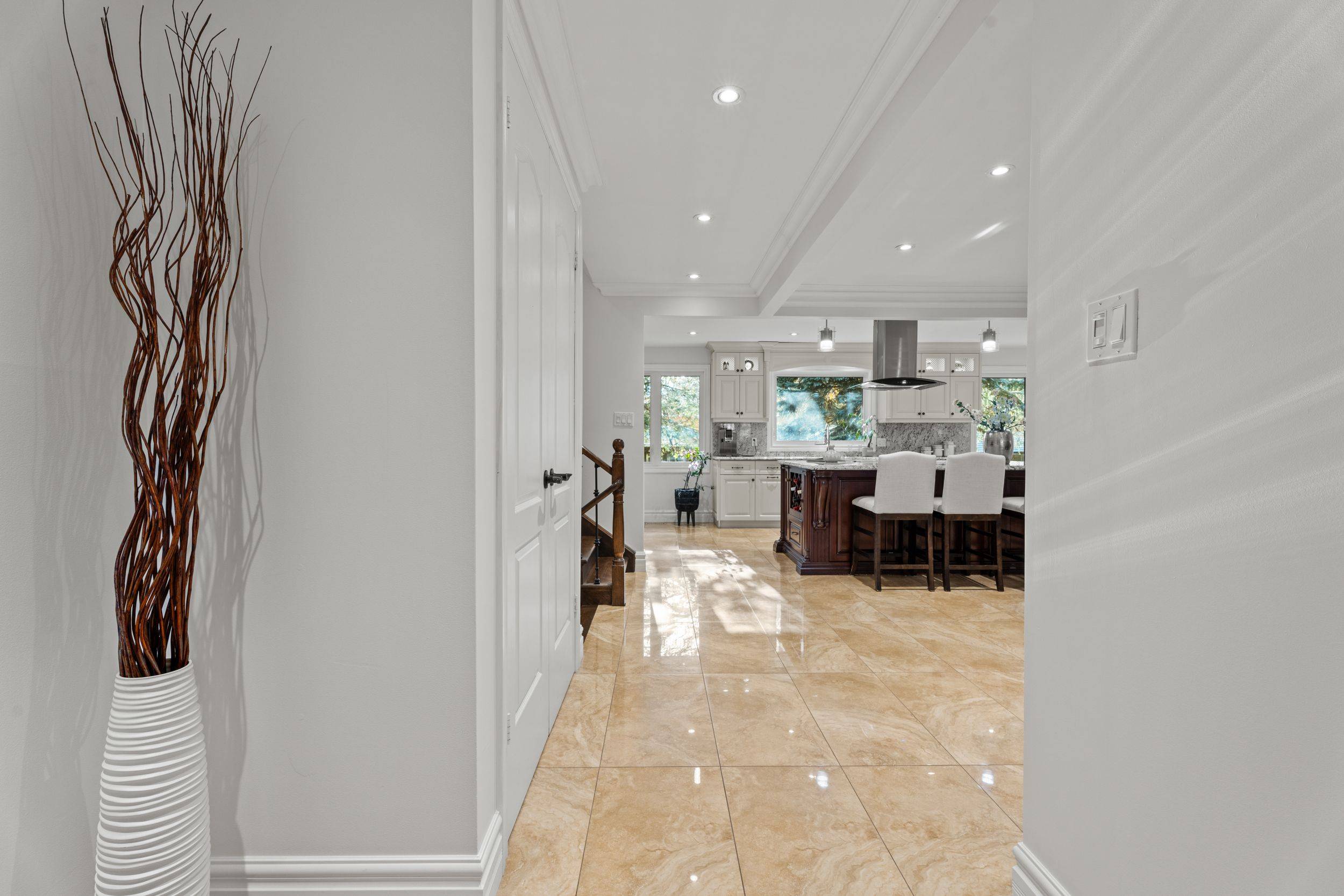 Oakville, ON L6K 2V2,130 Tavistock SQ