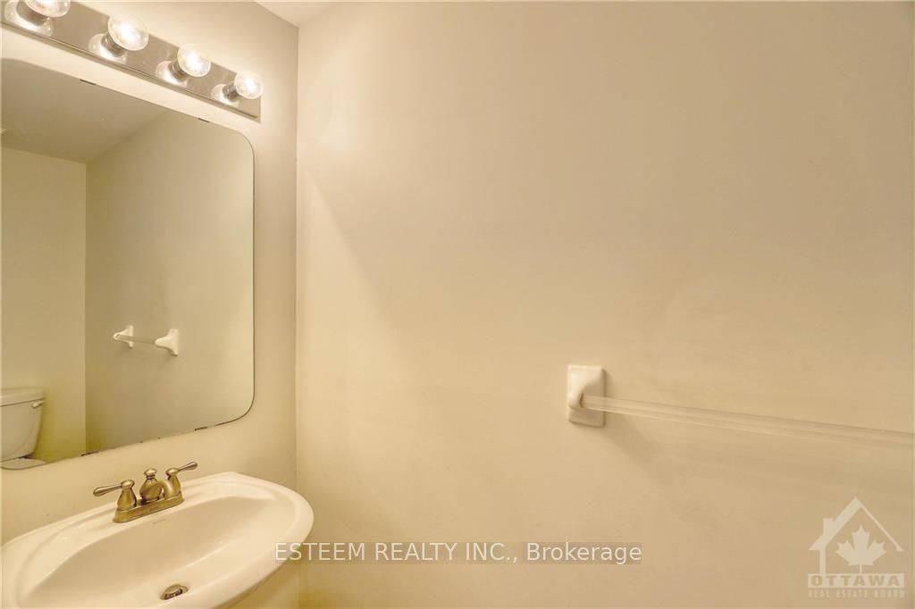 Blossom Park - Airport And Area, ON K1V 0Y7,311 RIVERSEDGE CRES