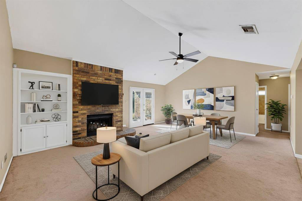 Coppell, TX 75019,931 Mapleleaf Lane