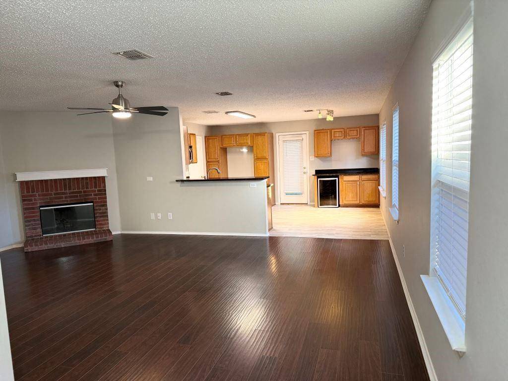 Denton, TX 76210,8201 Canoe Ridge Lane