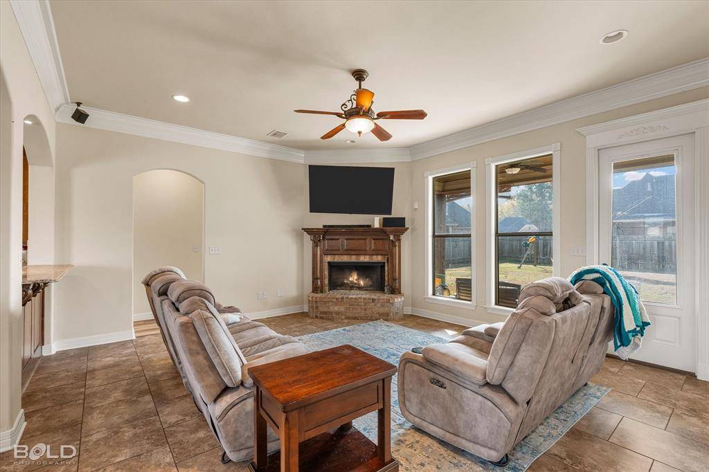 Haughton, LA 71037,708 Fox Den