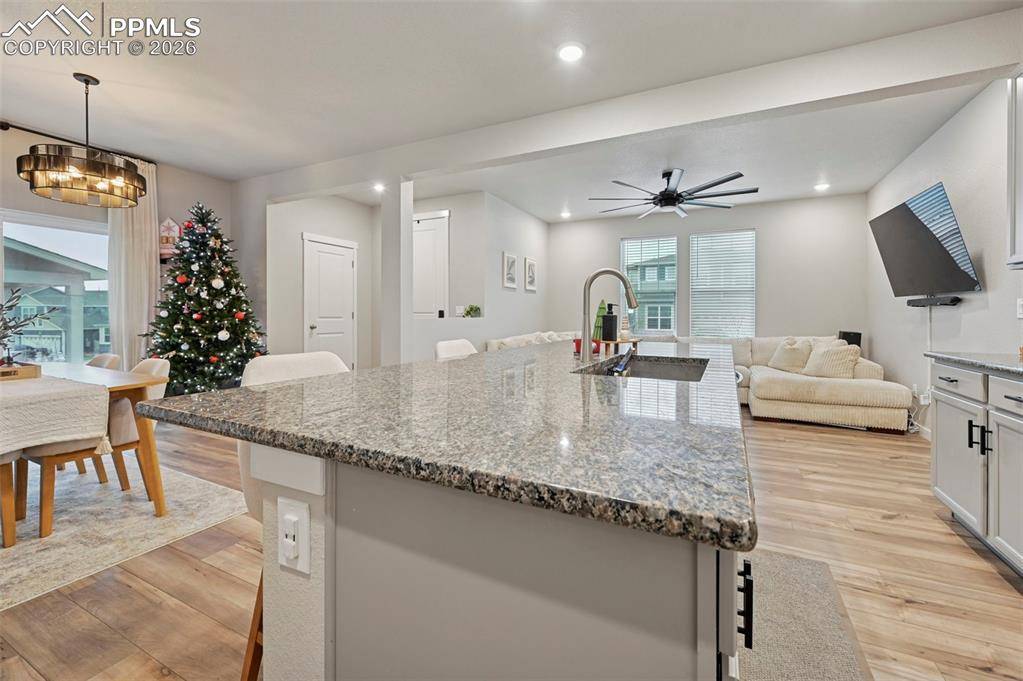 Colorado Springs, CO 80925,5185 Roundhouse DR