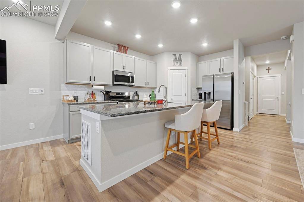 Colorado Springs, CO 80925,5185 Roundhouse DR