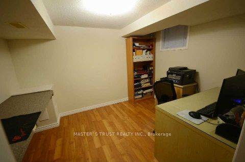 Toronto E04, ON M1K 3A7,16 Landseer RD