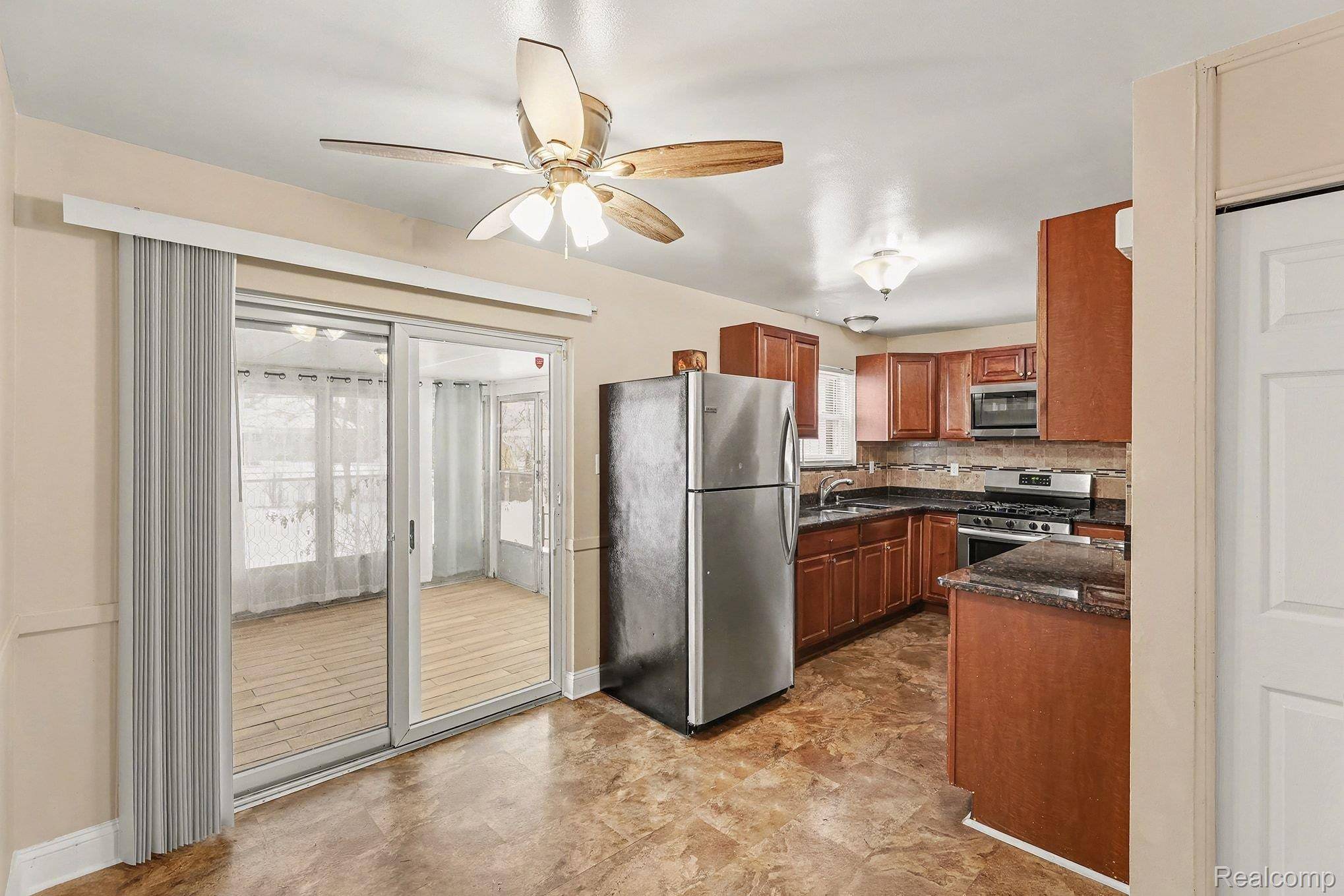 Sterling Heights, MI 48310,34052 Viceroy DR