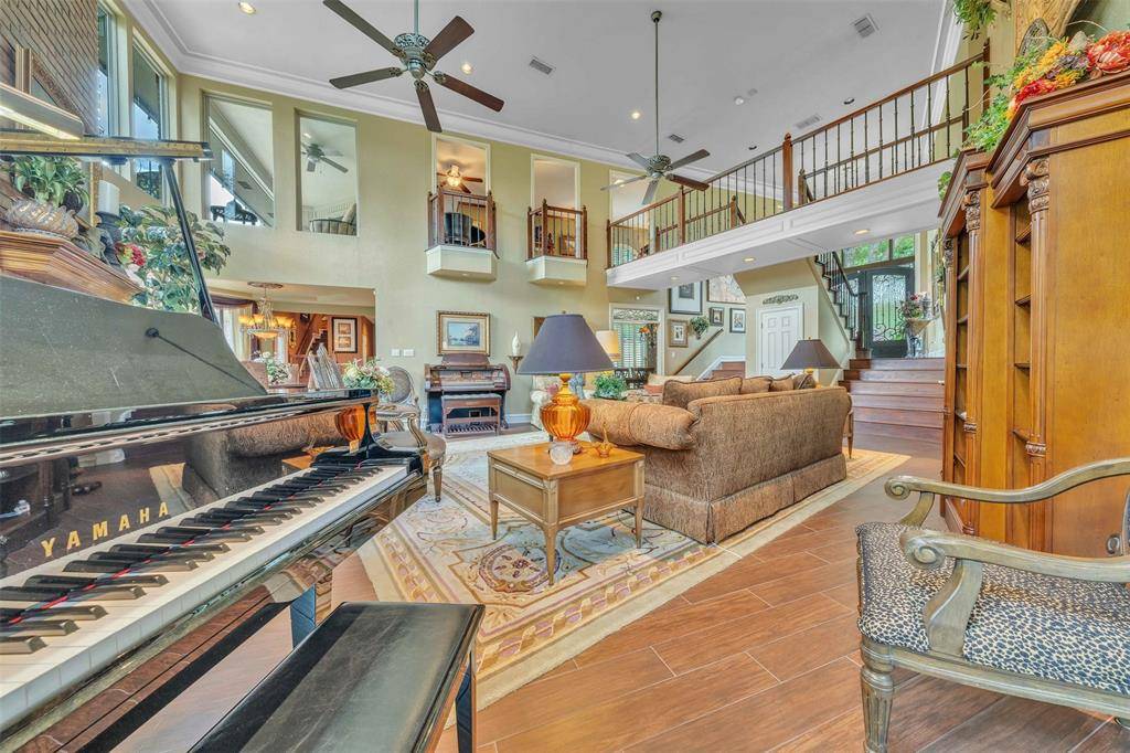 Fort Worth, TX 76112,401 Canyon Creek Trail