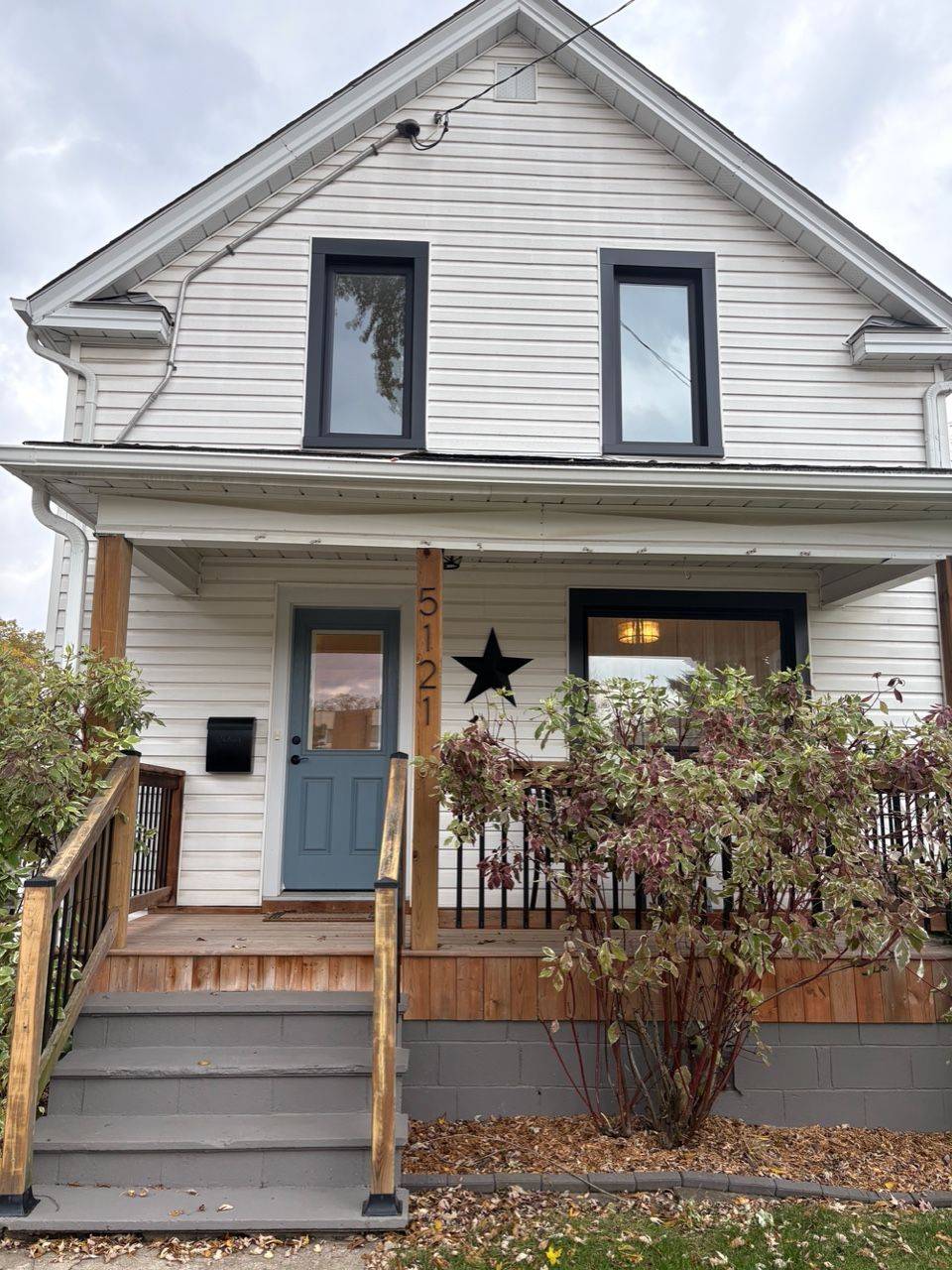 Niagara Falls, ON L2E 4P7,5121 Fourth AVE