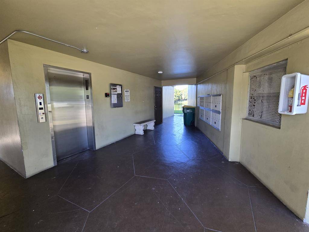 Plantation, FL 33313,5335 NW 10th Ct