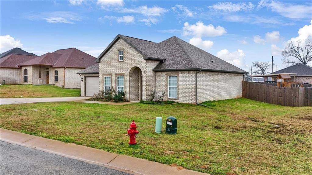 Winona, TX 75792,204 Nolan Farms Boulevard