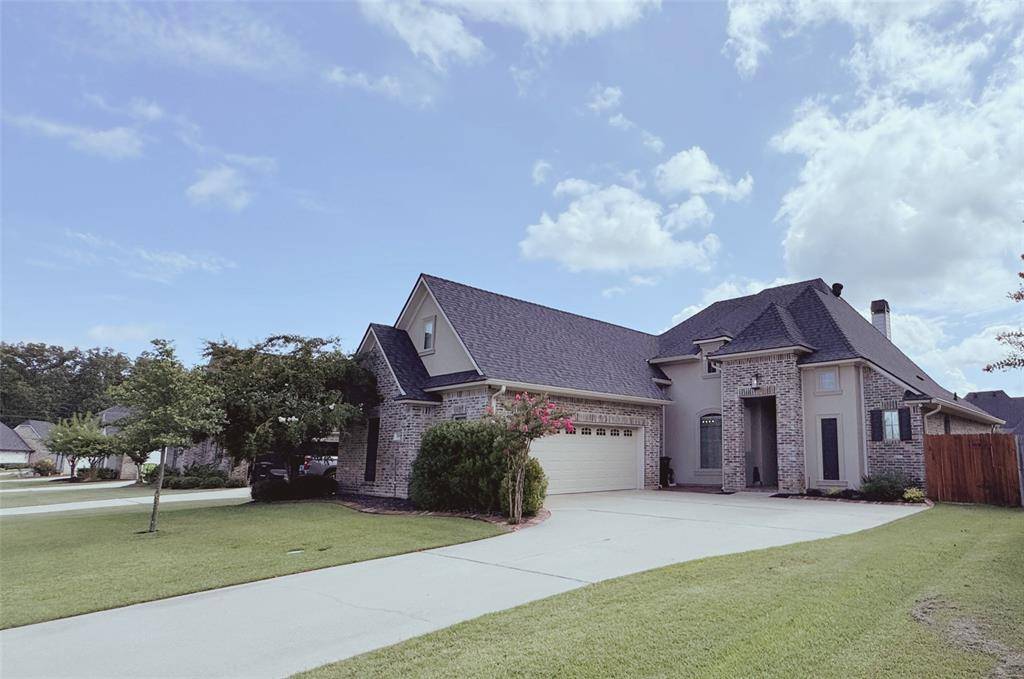 Benton, LA 71006,504 Linden Circle