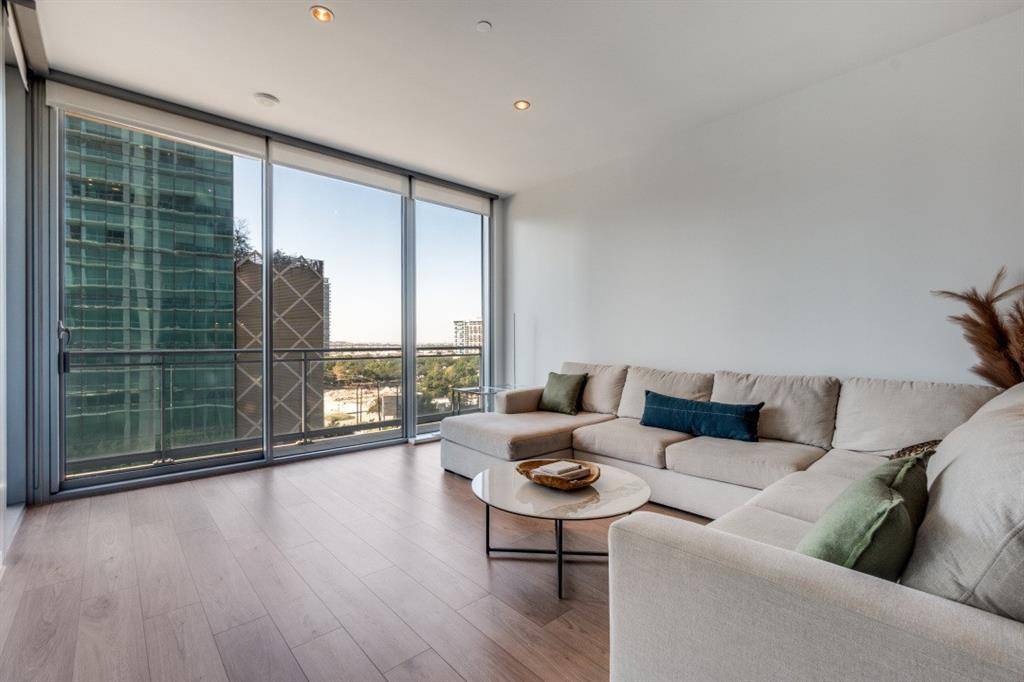 Dallas, TX 75201,2900 Mckinnon Street #603