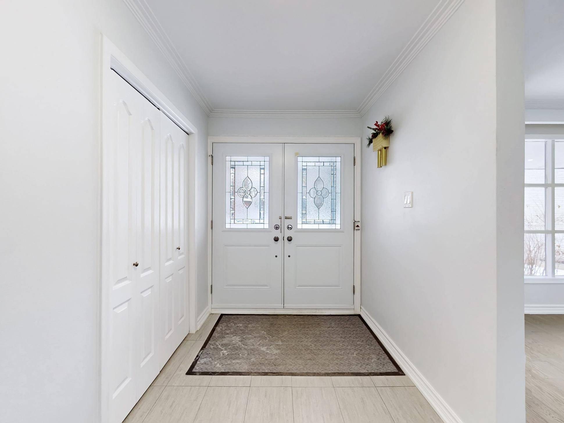 Toronto C15, ON M2K 2N4,10 Centurion CT