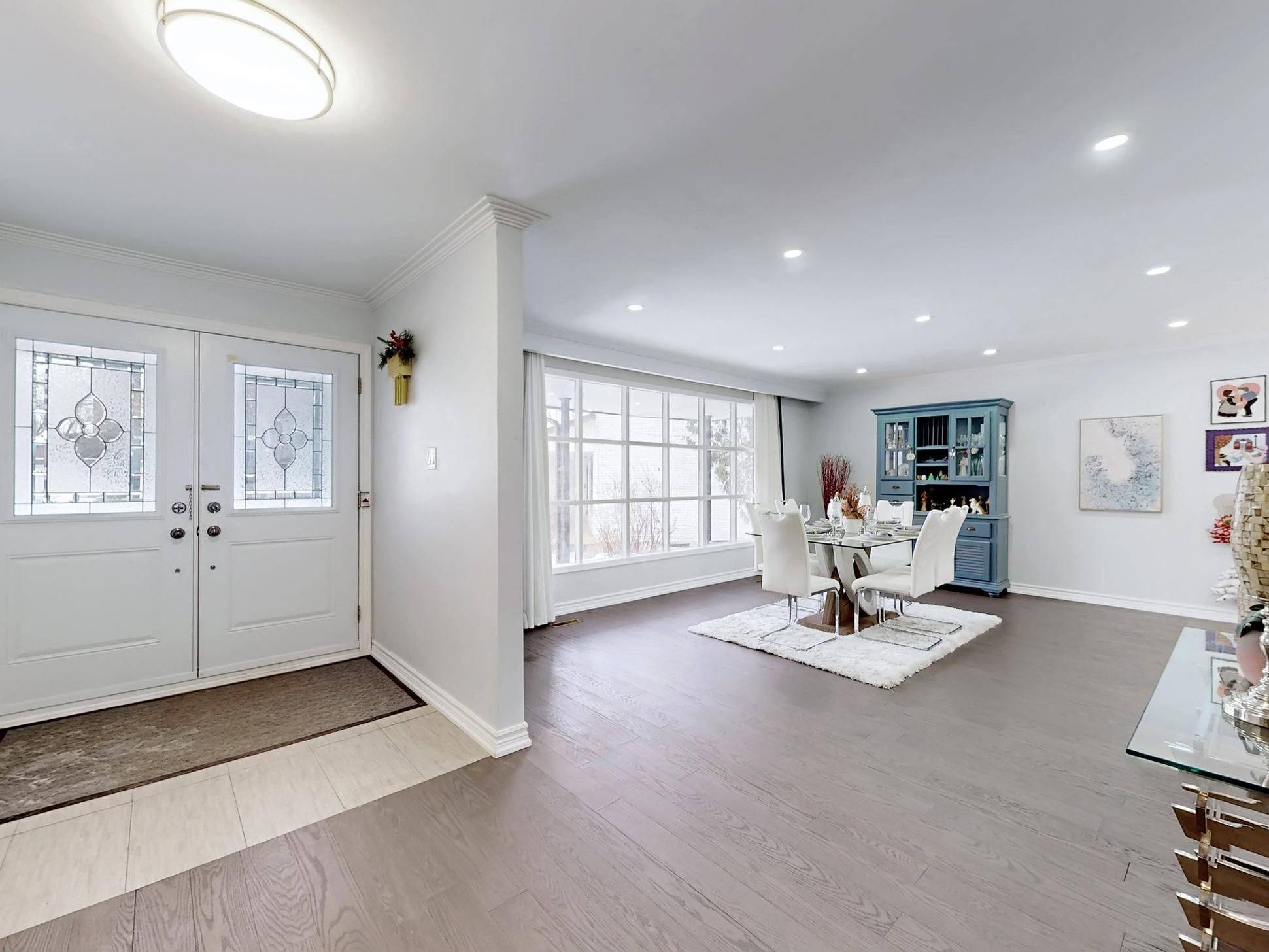 Toronto C15, ON M2K 2N4,10 Centurion CT