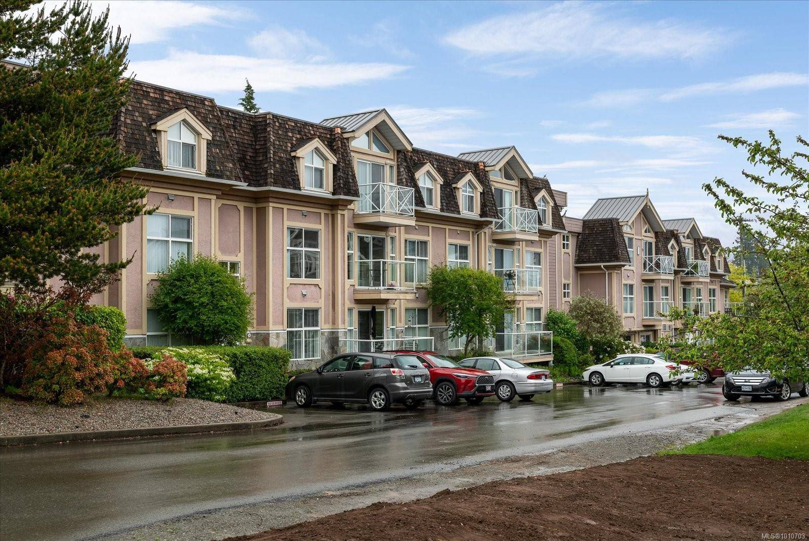 Qualicum Beach, BC V9K 2P6,750 Memorial Ave #310