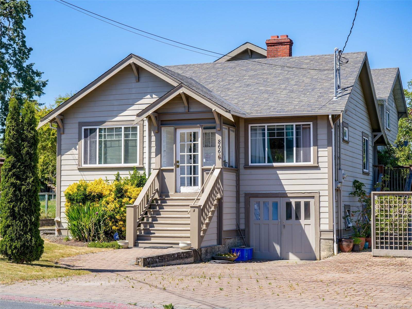 Esquimalt, BC V9A 4X2,866A Old Esquimalt Rd