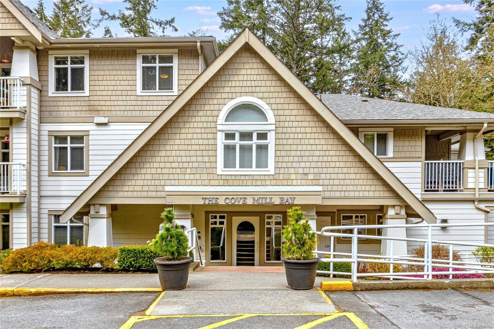 Mill Bay, BC V8H 1K9,2777 Barry Rd #210