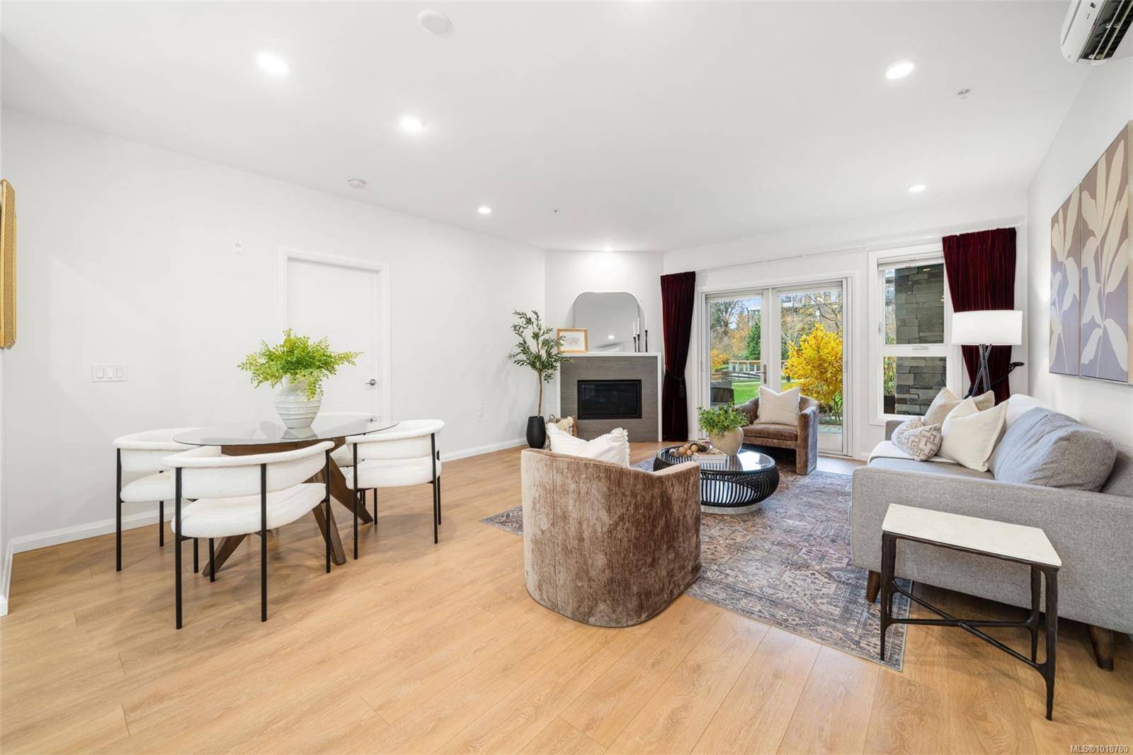 Saanich, BC V8Z 0E5,745 Travino Lane #112