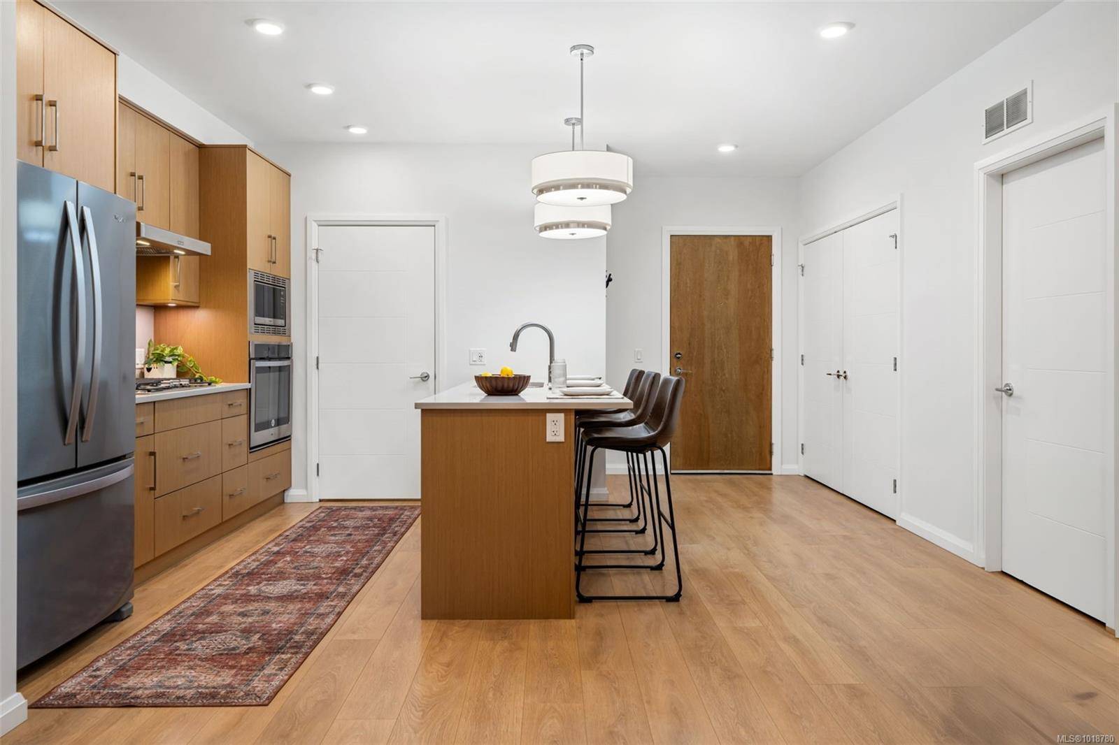 Saanich, BC V8Z 0E5,745 Travino Lane #112