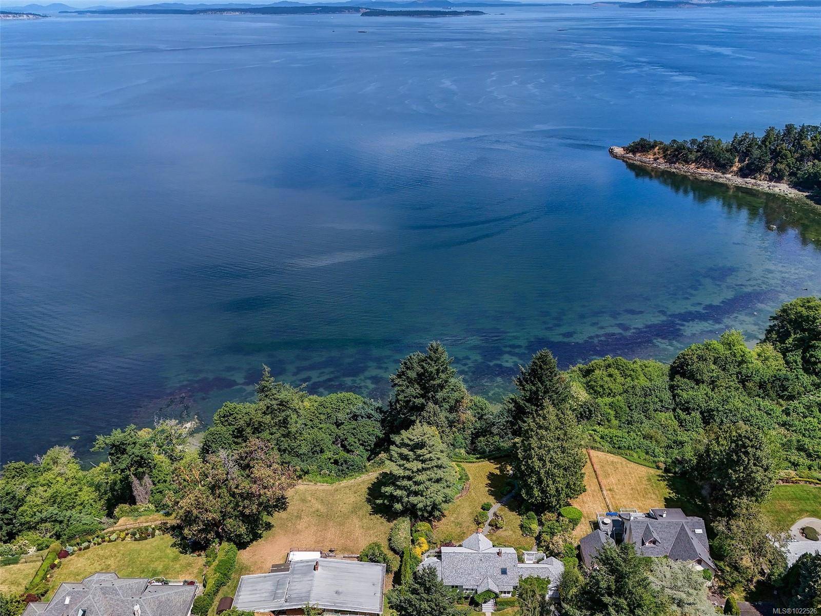 Saanich, BC V8N 3L7,4590 Torquay Dr