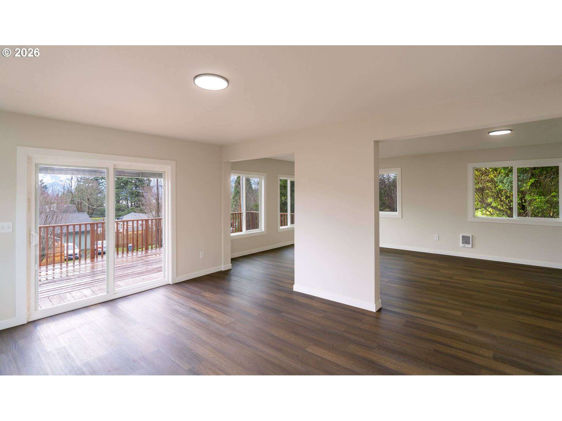 Stevenson, WA 98648,403 NW ROSELAWN ST