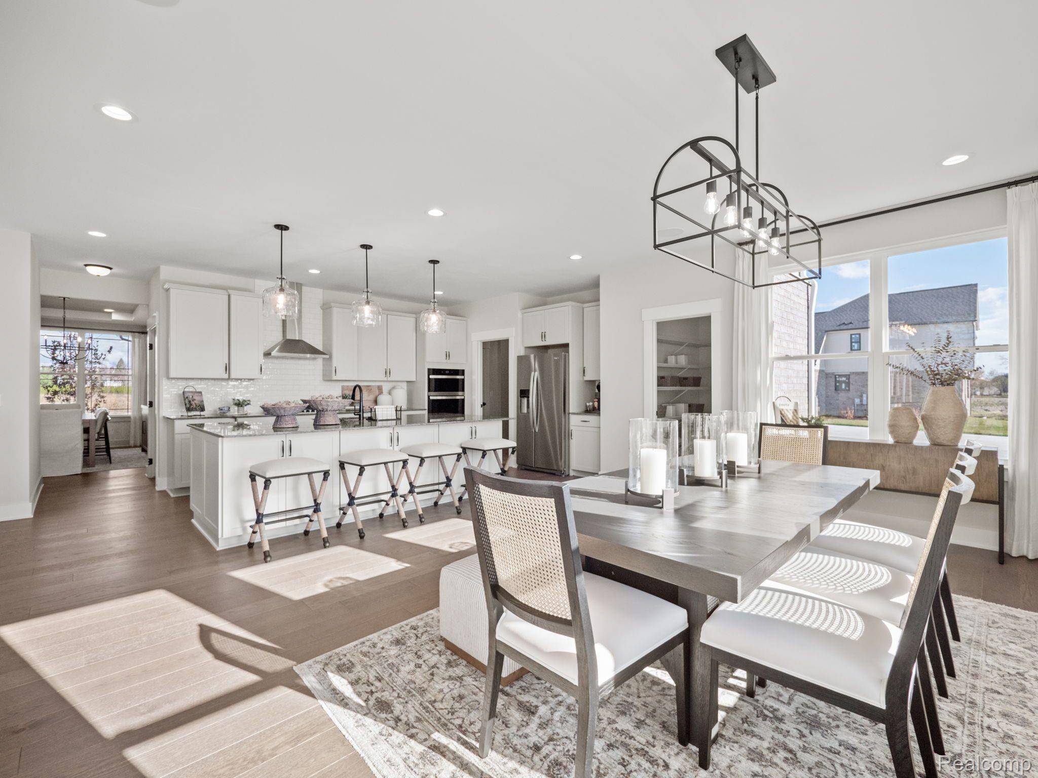 Fenton, MI 48451,4437 Edison BLVD