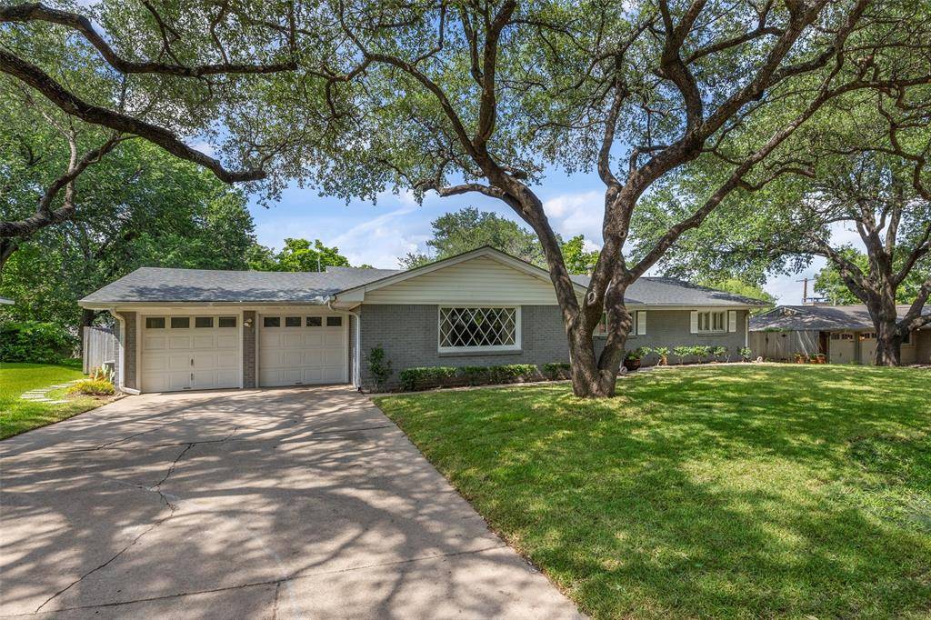 Fort Worth, TX 76116,6404 Dakar Road W