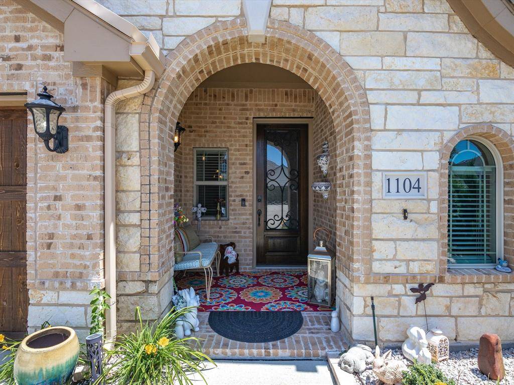 Forney, TX 75126,1104 Canterbury Lane