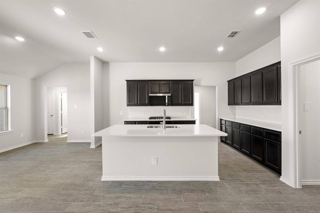 Azle, TX 76020,504 Diamond Drive