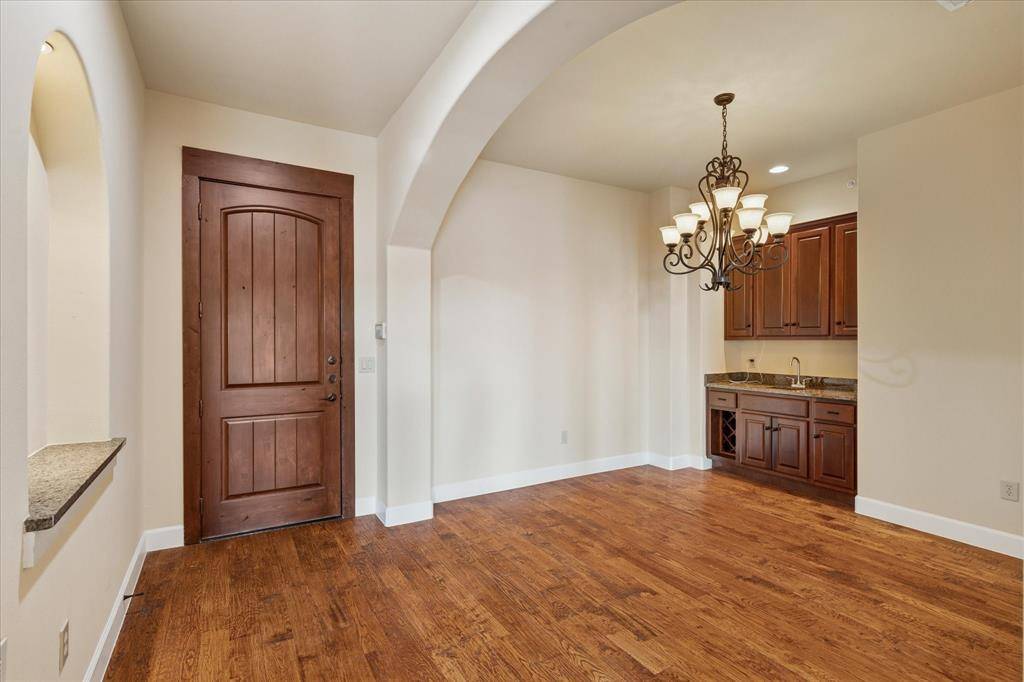 Irving, TX 75039,610 Via Ravello #410