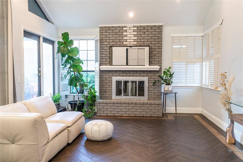 Dallas, TX 75248,15124 Berry Trail