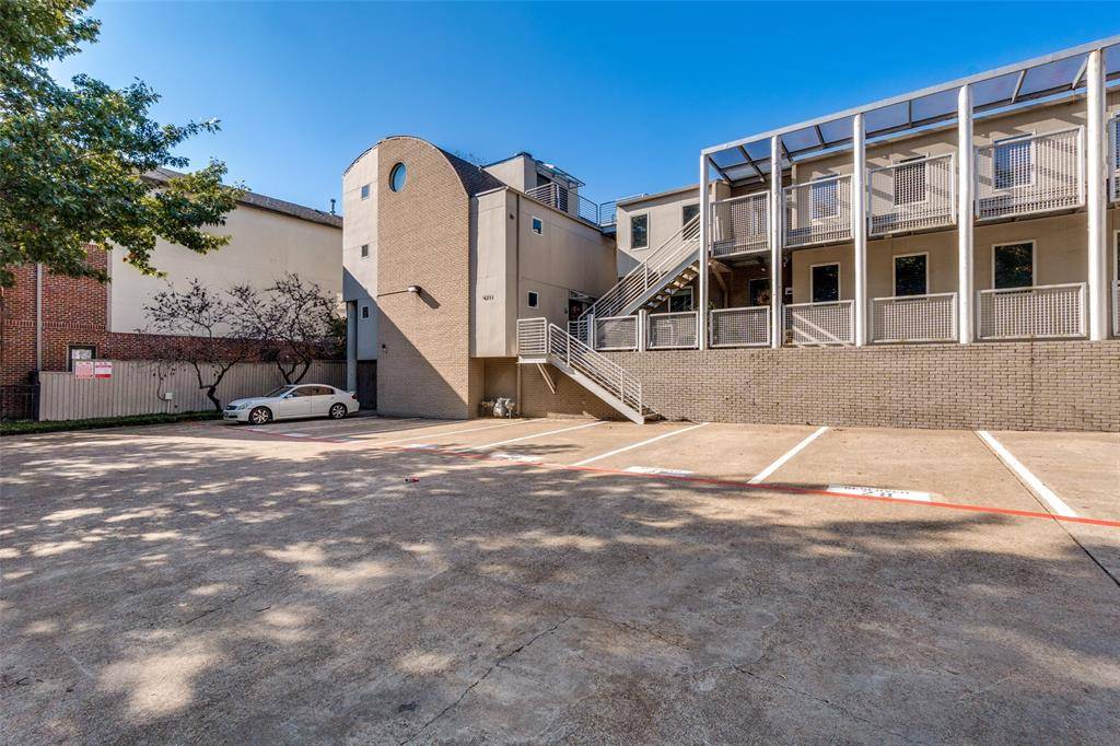 Dallas, TX 75205,4231 Travis Street #20